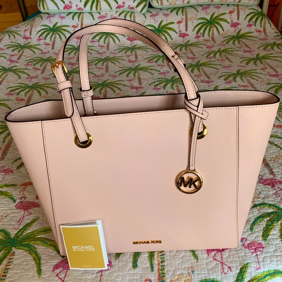 NWT⭐️Price Drop⭐️Michael Kors Medium Walsh Multifunctional Tote in Powder Blush - Picture 2 of 16